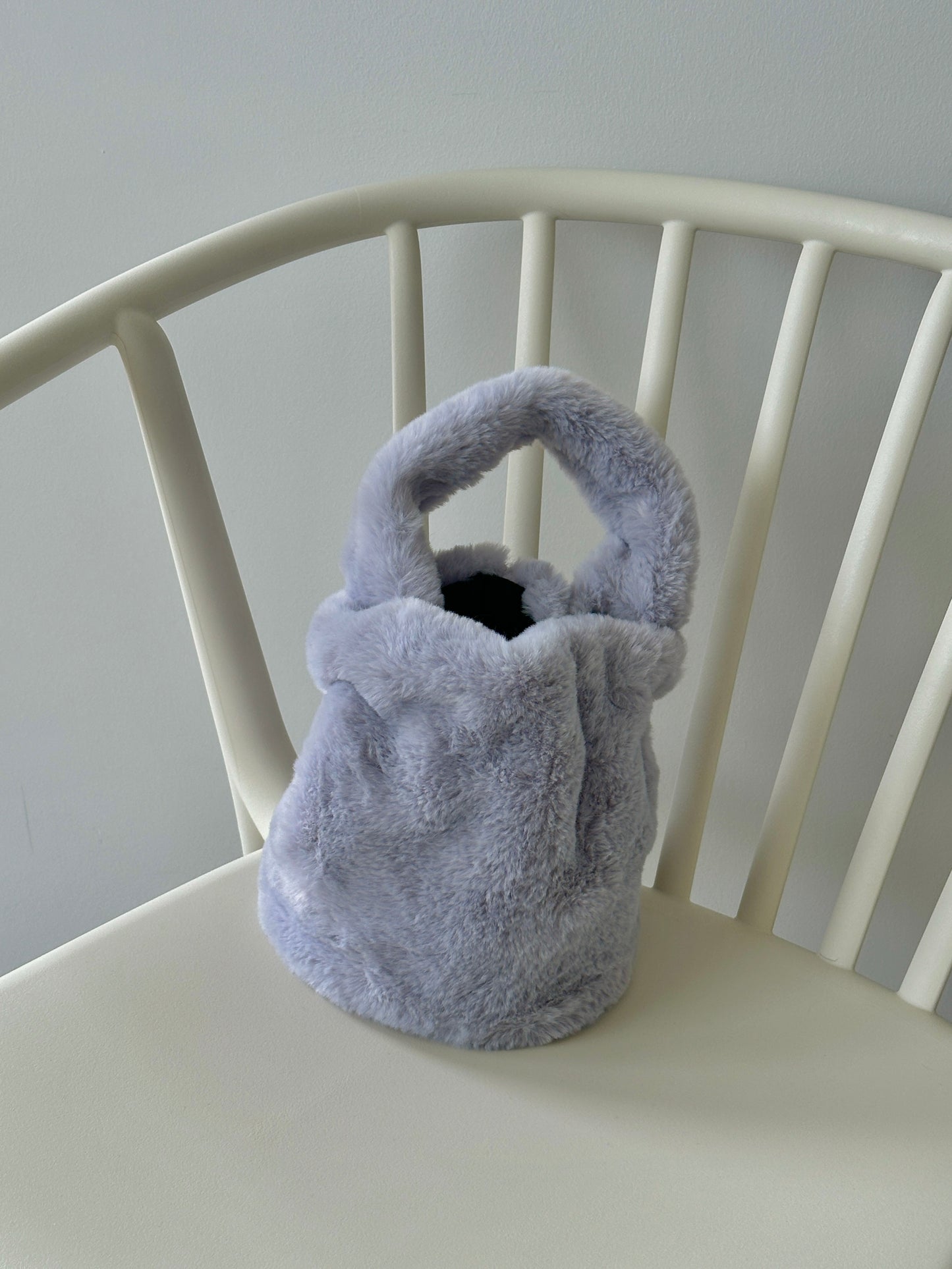 Plush mini bucket bag