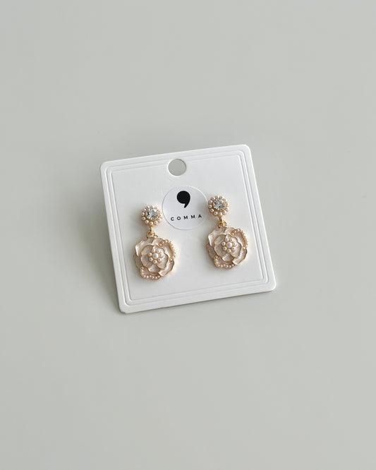 White flower earrings