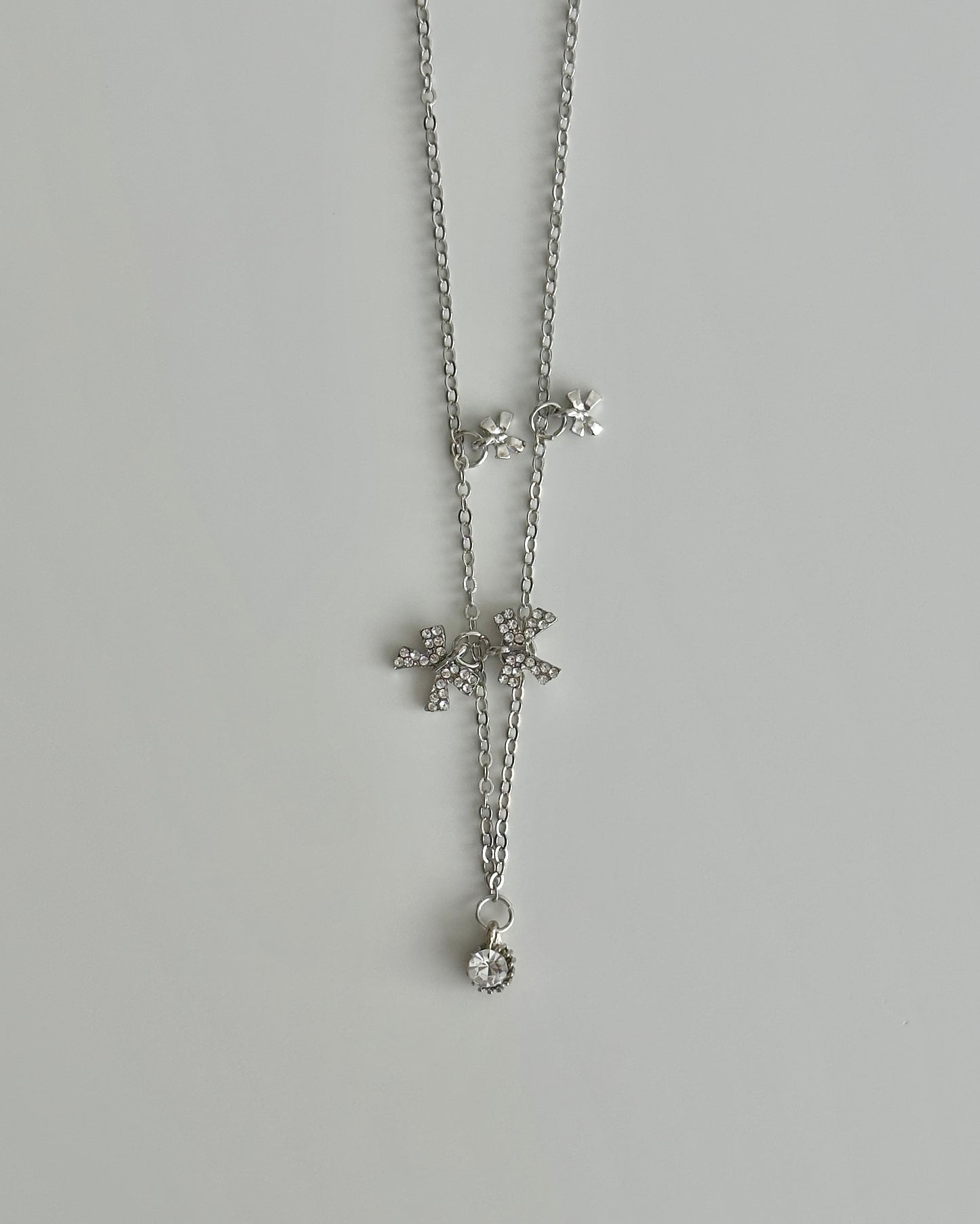 Mini bow chain necklace
